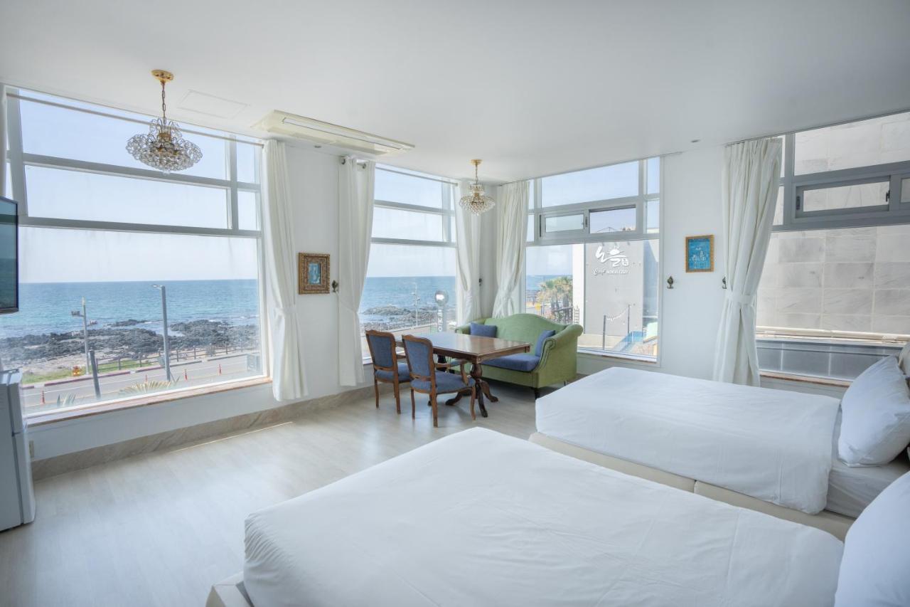 Hotel White House Jeju Bagian luar foto