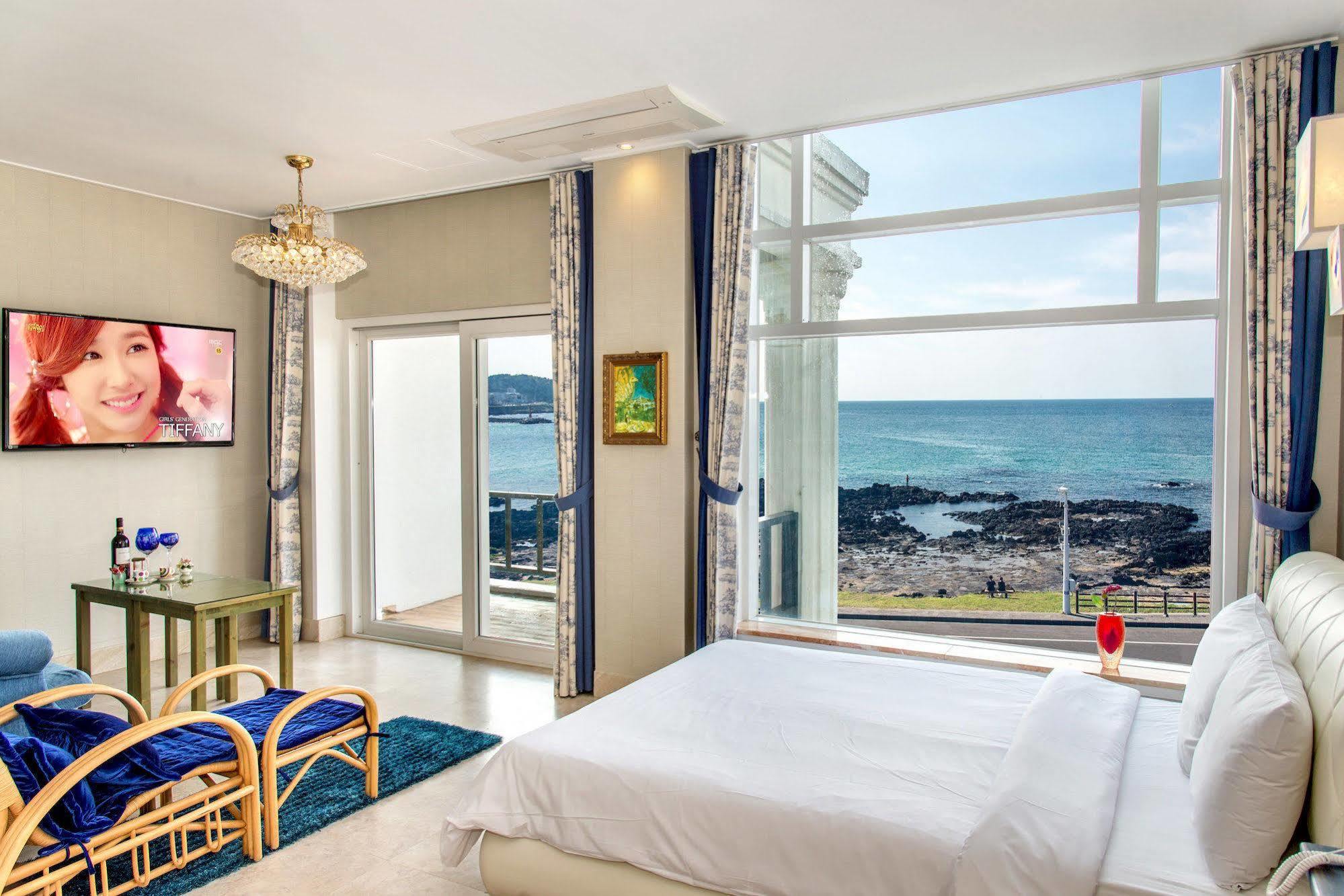 Hotel White House Jeju Bagian luar foto