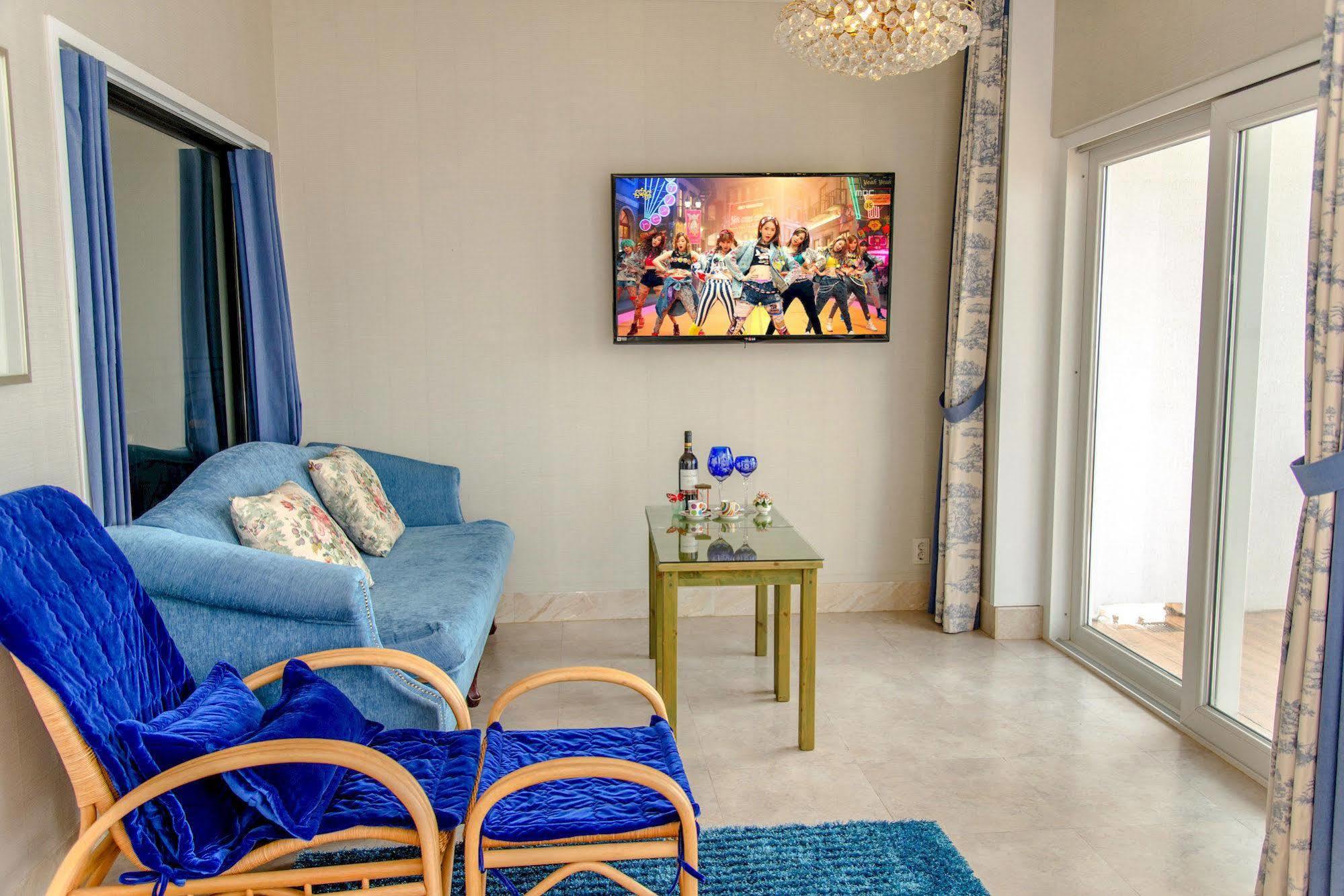 Hotel White House Jeju Bagian luar foto