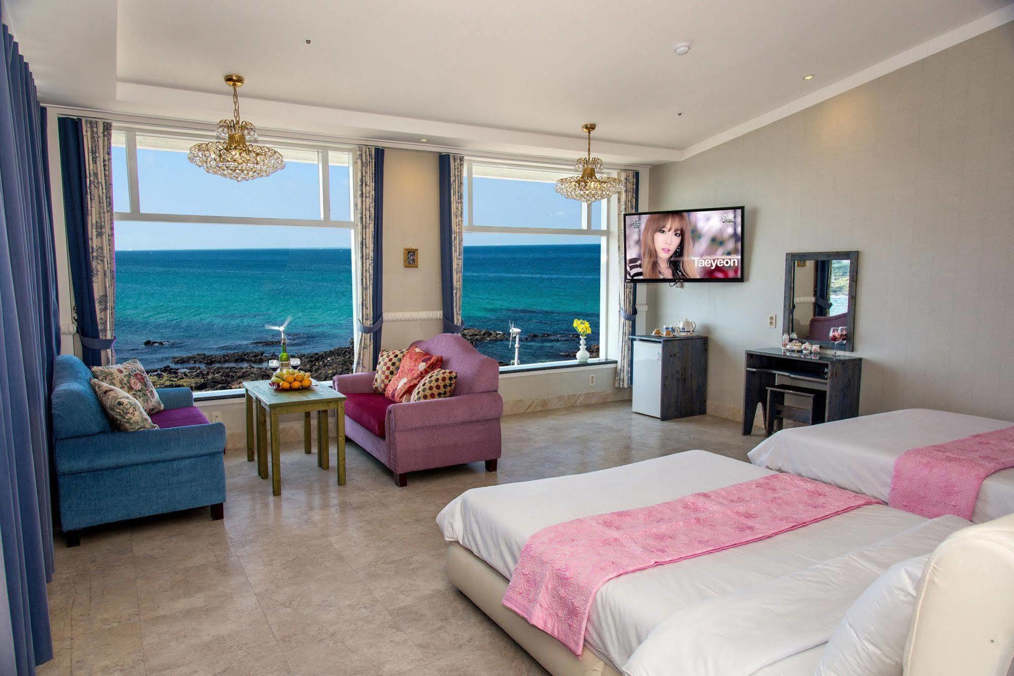 Hotel White House Jeju Bagian luar foto